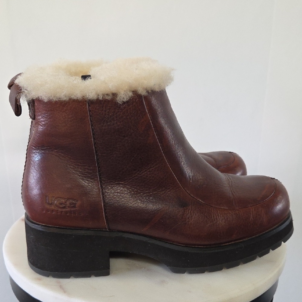UGG Chestnut Leather Winter Boots with Shearling Size 8 - Picture 3 of 8